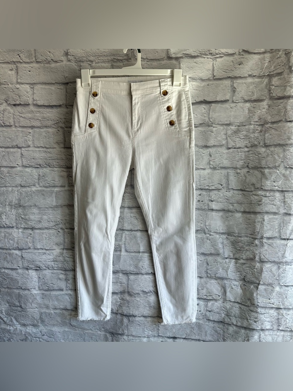 PREOWNED LOFT HIGH WAIST SKINNY JEANS WHITE DENIM BUTTON FRONT WOMENS SIZE 28